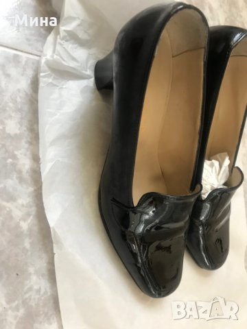 Продавам елегантни италиански обувки от естествена кожа - лак , снимка 2 - Дамски боти - 35242171