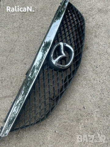 Предна/декоративна решетка за Mazda primacy 2002г., снимка 2 - Части - 52100793