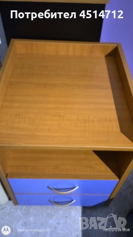 Шкаф на колелца