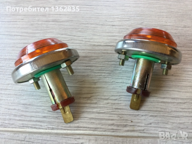 2 бр НОВИ оригинални странични мигачи за калник за Жигули / Лада / ВАЗ, снимка 5 - Аксесоари и консумативи - 52818713