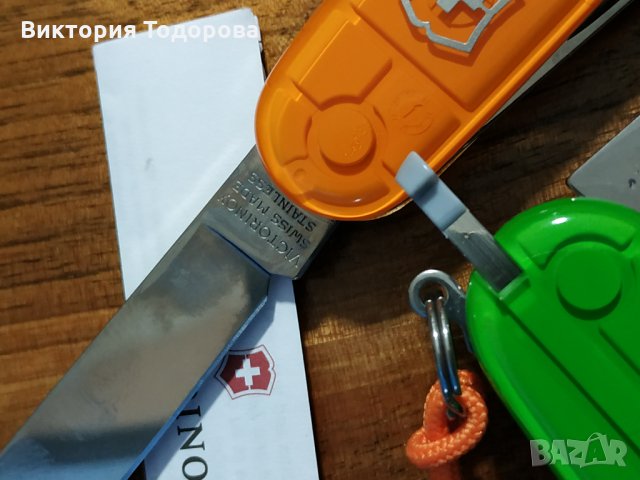Оранжево джобно ножче Виктиринокс/Victorinox, снимка 2 - Ножове - 31222539