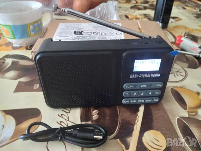 Преносимо презареждащо се FM/DAB+/Bluetooth радио слънчевa батерия - P11, снимка 4 - Радиокасетофони, транзистори - 56053572