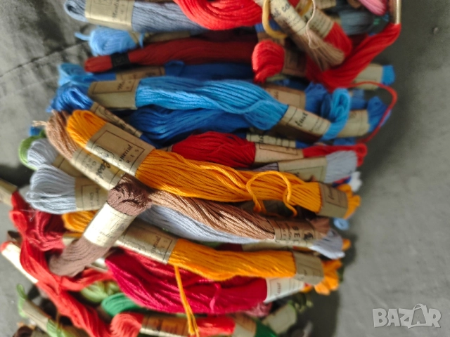 Продавам стари конци за гоблени, снимка 4 - Други - 51775999