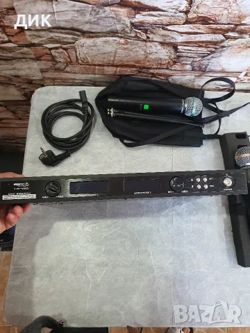 B52 UHF-220 – безжични микрофони, снимка 4 - Микрофони - 56111882