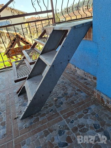 Алуминиева стълба, снимка 2 - Други стоки за дома - 54098245