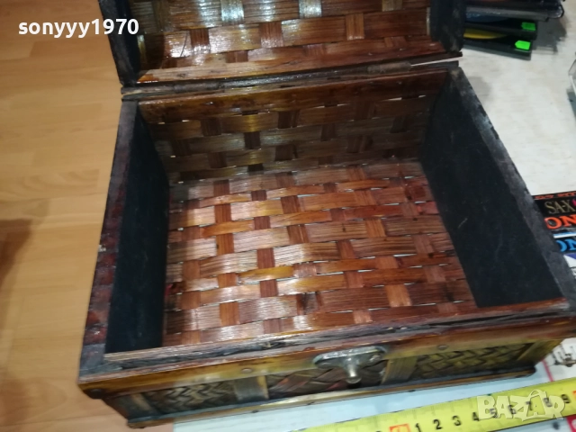ПЛЕТЕНА РЕТРО КУТИЯ ЗА КОЛЕКЦИЯ 0509250942LCHERY, снимка 15 - Антикварни и старинни предмети - 51612130