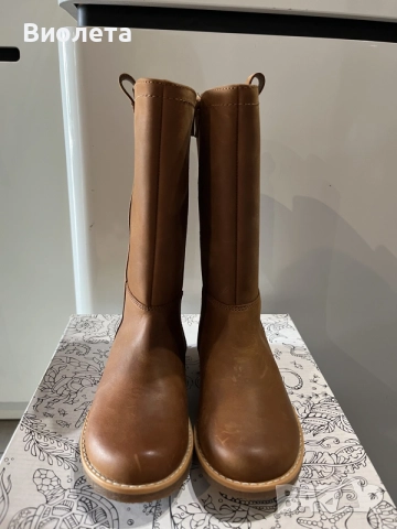 Детски ботушки Clarks номер 29.5, снимка 2 - Детски боти и ботуши - 56162981