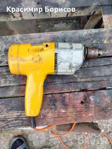Двускоростна ударна бормашина black&decker , снимка 2 - Бормашини - 50826890