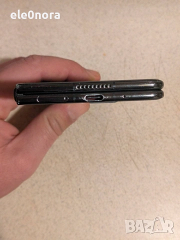 Продавам Honor Magic V2, снимка 6 - Други - 53103735