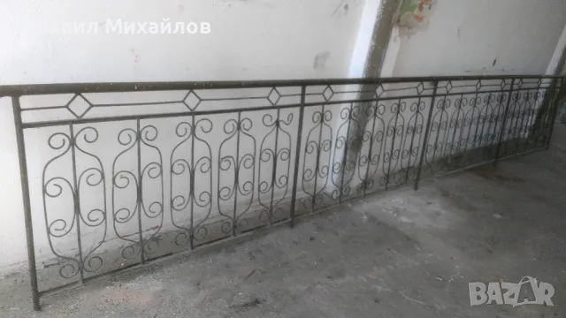 декоративен парапет