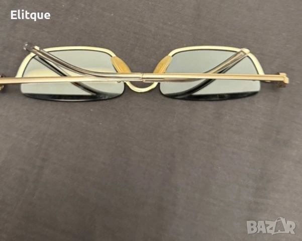 очила с черен обикновен калъф и ув защита Gucci, снимка 5 - Слънчеви и диоптрични очила - 53225370