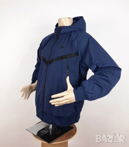 Nike Tech Premium Essentials - Оригинално мъжко яке размер L, снимка 3 - Якета - 53927313