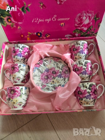 Цветен сервиз за кафе с цветя + кутия, снимка 2 - Сервизи - 52567350