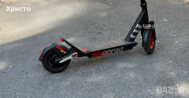 Електрическа тротинетка Aprilia ESR2 Evo, 500W, Автономност 50 км , снимка 4 - Мотоциклети и мототехника - 51692123