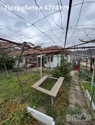 Продава се къща с двор 540 кв.м в с. Присово, снимка 3 - Къщи - 53936155