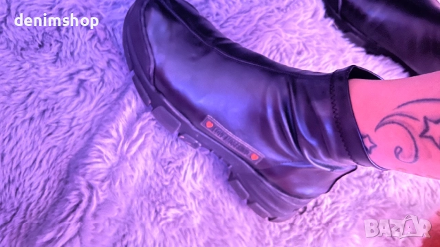 Боти Love Moschino номер 41, снимка 4 - Дамски боти - 52548489