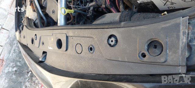 Пластмаса Преден Капак Рено Меган - 8200116717 N, снимка 4 - Части - 37505238