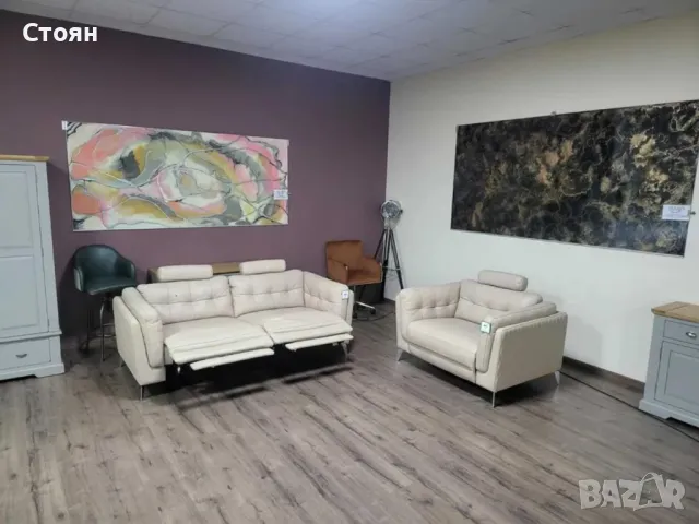 Кремав кожен диван тройка с ел. релакс механизъм и фотьойл, снимка 4 - Дивани и мека мебел - 48620703