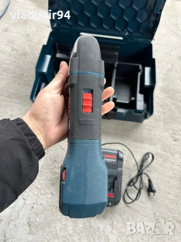 Bosch GOP 18V-28 мултитул, снимка 5 - Други инструменти - 52898470