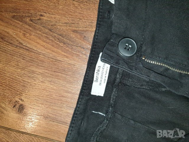 Bershka панталон с висока талия, снимка 3 - Панталони - 31369433