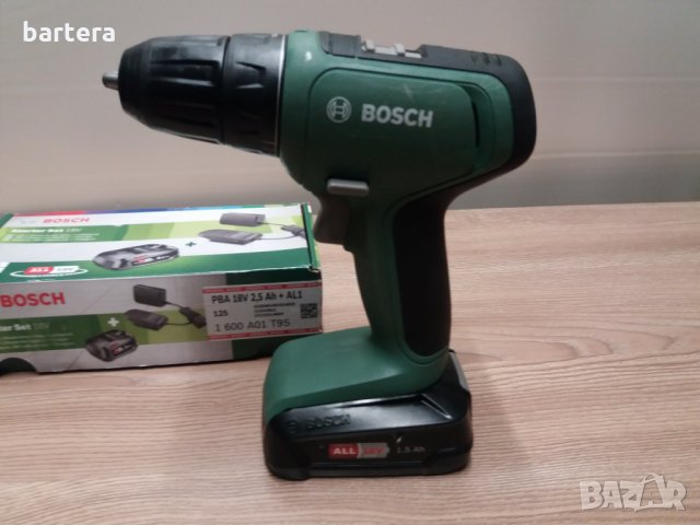 Акумулаторен винтоверт Bosch Universal Drill 18 с 2 батерии, снимка 3 - Винтоверти - 35261140