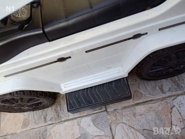 Продавам коли за бутане ride-on Mercedes Benz G-clas, снимка 11 - Детски велосипеди, триколки и коли - 54203643
