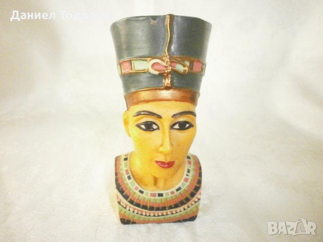 Египетска Статуетка, Бюст на Кралица - Нефертити, снимка 1 - Статуетки - 30975198