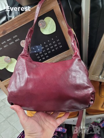 Малка чанта в бордо с регулираща дръжка, снимка 7 - Чанти - 39904466