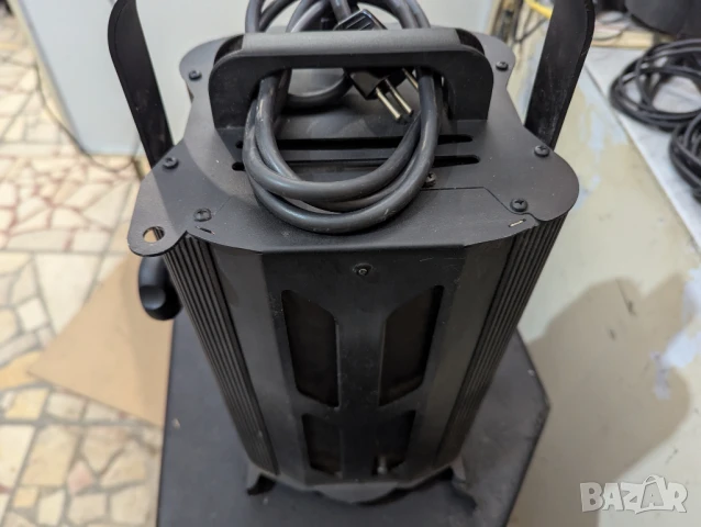 Театрални прожектори LDR Aria PC 1000 Plus черен, снимка 4 - Други - 50458550