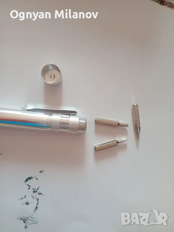Преносима 8 в 1 алуминиева отвертка тип писалка с 8 накрайника! , снимка 2 - Отвертки - 50263817