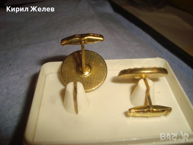 СТАРИ ПОЗЛАТЕНИ БУТОНЕЛИ ОРНАМЕНТИРАНИ КОПЧЕТА за МАНШЕТИ РЪКАВЕЛИ с КУТИЙКА 15053, снимка 10 - Антикварни и старинни предмети - 37590648