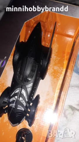 BATMAN  & BATMOBILE BATMAN FOREVER 1.24  JADA TOP TOP TOP  MODEL. , снимка 3 - Колекции - 47675975