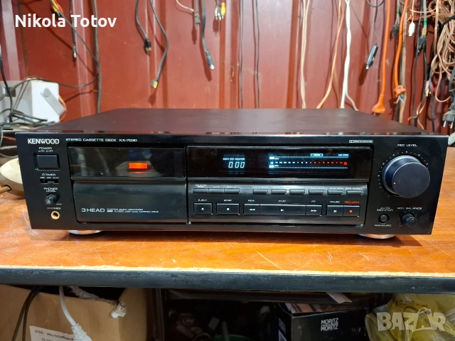 Продава се триглав дек Kenwood KX-7030.