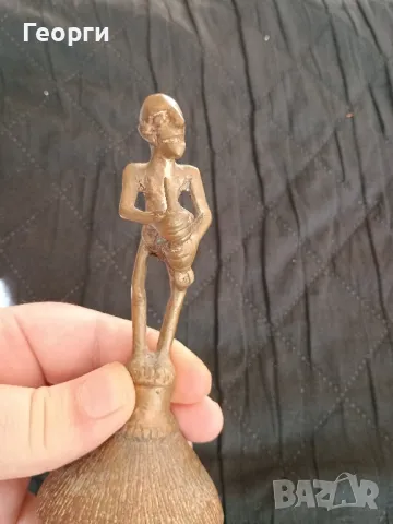 Красива бронзова камбана, снимка 8 - Антикварни и старинни предмети - 50098550