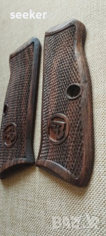 Орехови чирени за CZ 75 BD Police, снимка 3 - Оборудване и аксесоари за оръжия - 49917019