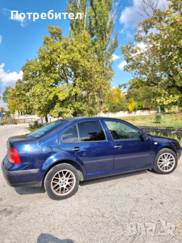 VW Bora, снимка 8 - Автомобили и джипове - 52185709