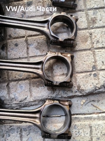 Бутало с биела за Голф 4 Ауди А3 1.6 101к.с АКЛ СР VW Golf 4 Audi A3 Seat AKL SR 1.6 Бензин , снимка 2 - Части - 42760473