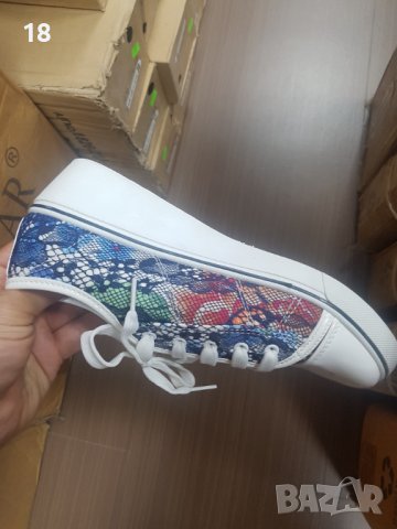 Обувки, снимка 3 - Дамски ежедневни обувки - 40594046