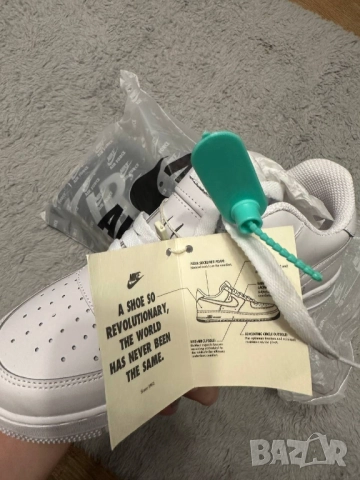 дамски маратонки NIKE, снимка 2 - Маратонки - 51440514