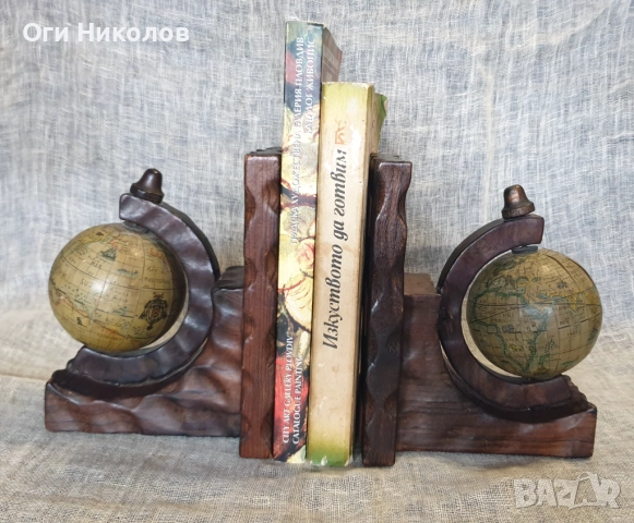 Ефектни стопери за книги ,С два въртящи се глобуса