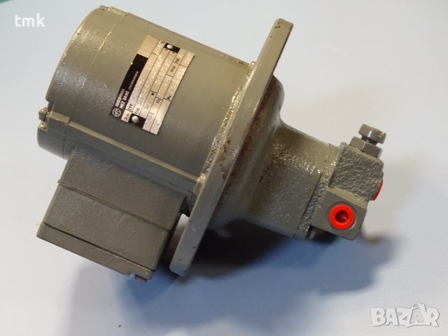 Емулсионна помпа MEZ Brno 3CZA05X 220/380V emulsion pump, снимка 5 - Резервни части за машини - 42889394