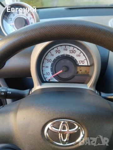 Toyota aygo 1. 0VVT-I(68кс), снимка 15 - Автомобили и джипове - 52857943