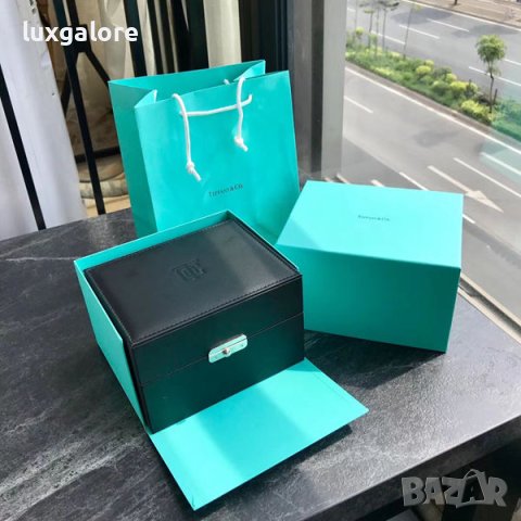 Дамски часовник TIFFANY&Co. East West Mini Light Blue с кварцов механизъм, снимка 6 - Дамски - 40644304