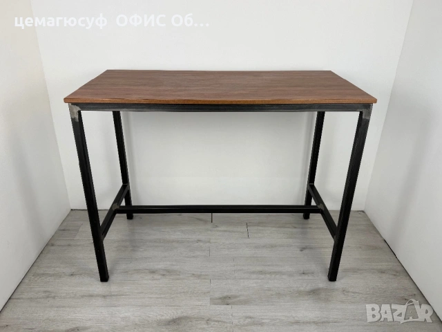 висок клас маса тип щъркел подходяща за офис кухня тераса или заведение обзавеждане