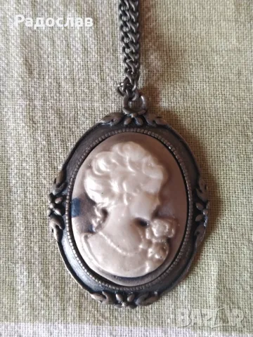 старо колие Камеа, снимка 2 - Колиета, медальони, синджири - 50152653