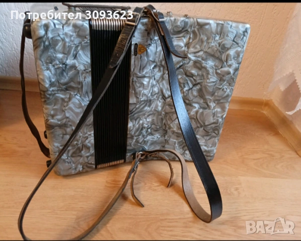 Акордеон Велтмайстер Стела 40, снимка 6 - Акордеони - 54009312