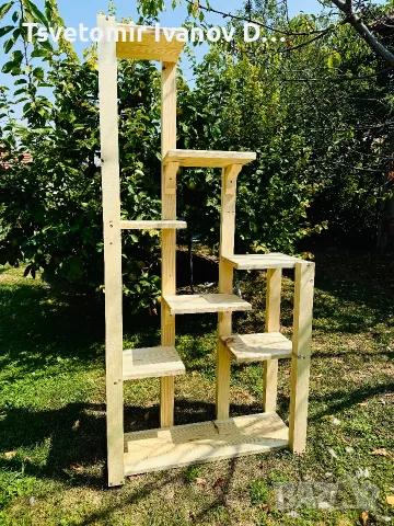 Цветарник от иглолистна дървесина
