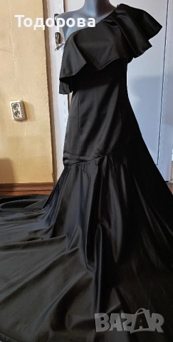 Много стилна официална дълга черна рокля с едно рамо, снимка 4 - Рокли - 52500524