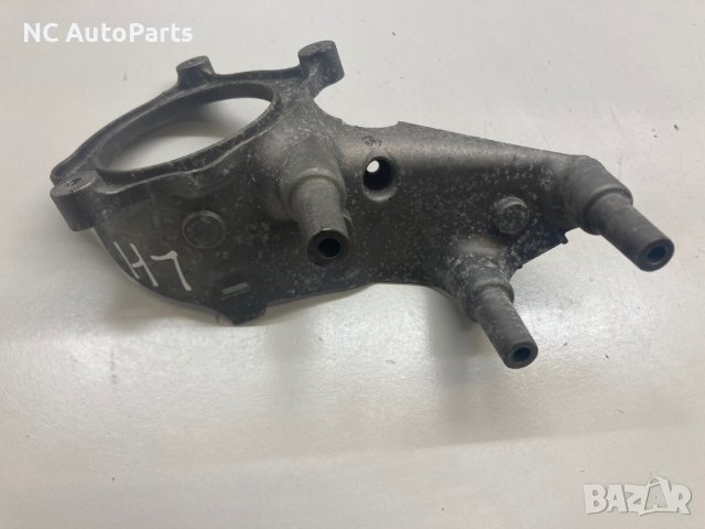 Бракет за двигател за Porsche Порше Каен 9PA 4.5 V8 бензин 7L5131081 2003, снимка 2 - Части - 42911771