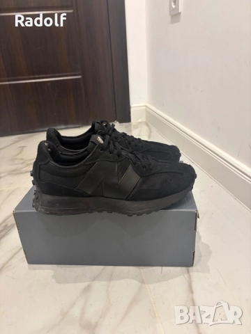 Обувки-New balance 327